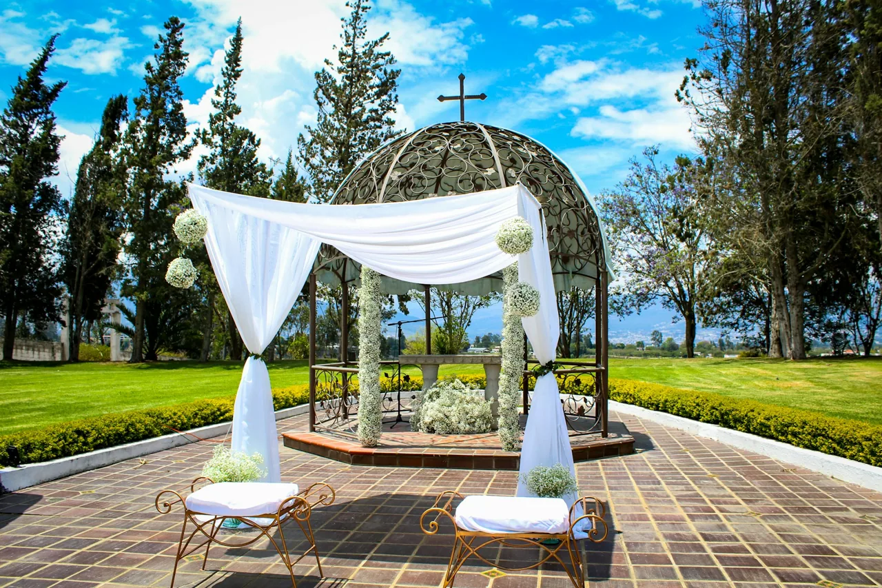 Beautifully decorated wedding ceremony